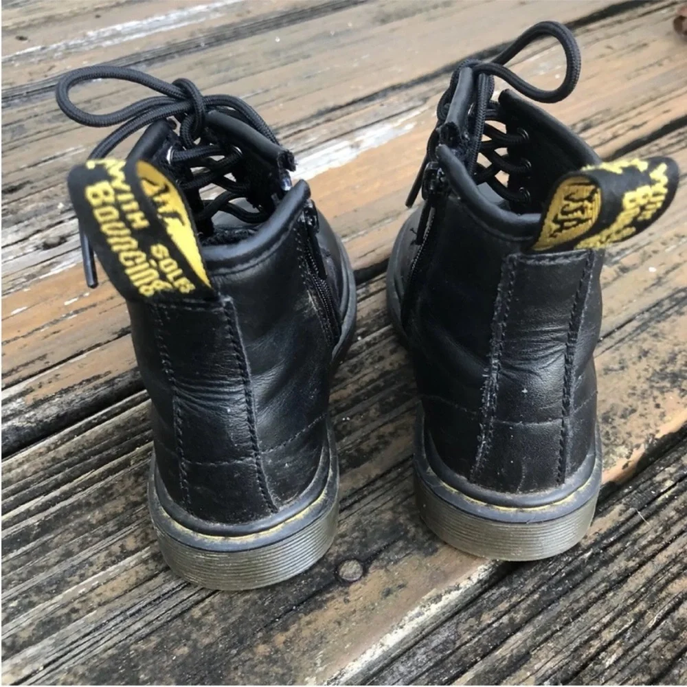 Dr Martens Docs Brooklee Moto Boots Black Leather Airwair 8 UK 7 EU 24 Toddler